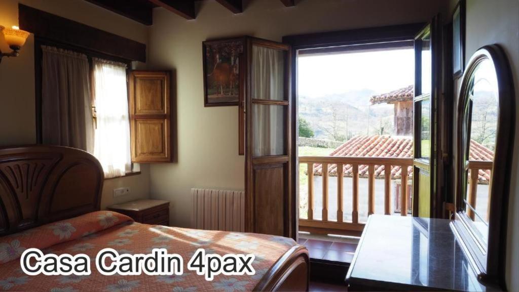Apartamento Casa Cardin Onís Exterior foto