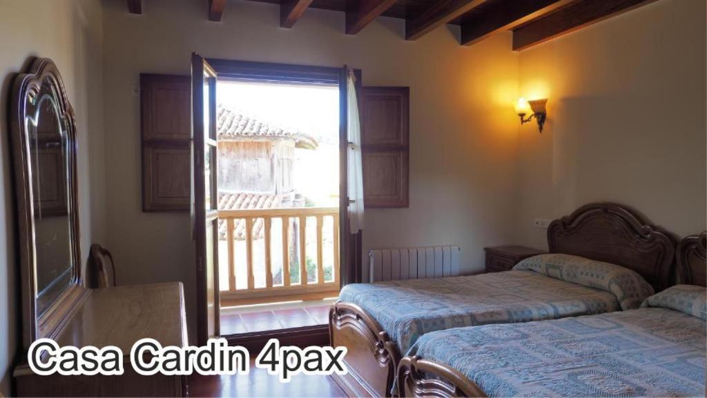 Apartamento Casa Cardin Onís Exterior foto