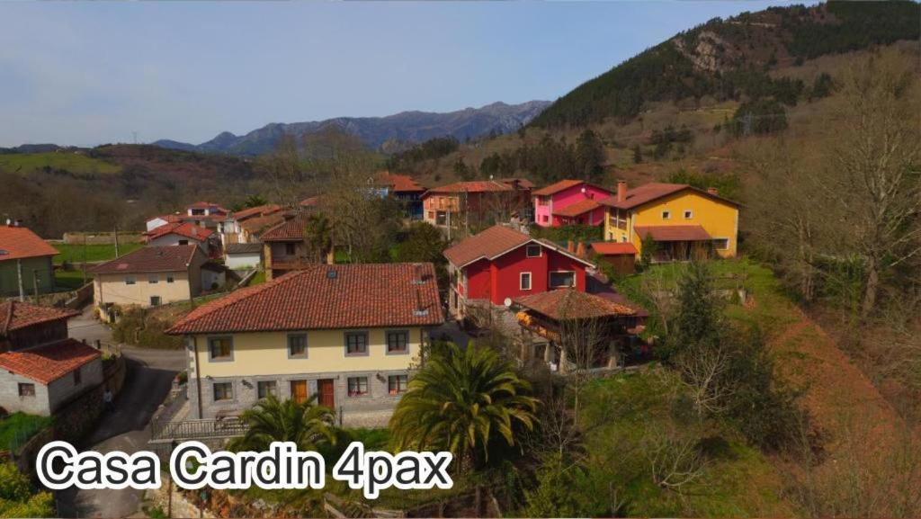 Apartamento Casa Cardin Onís Exterior foto