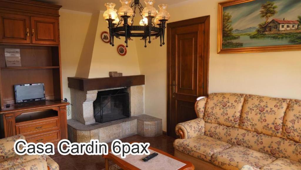 Apartamento Casa Cardin Onís Exterior foto